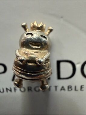 Authentic Pandora Two tone Queen Bee Silver Charm 14k 925